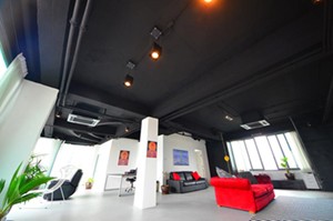 bangkok-loft-style-condo-exposed-ceilings-changed-layout